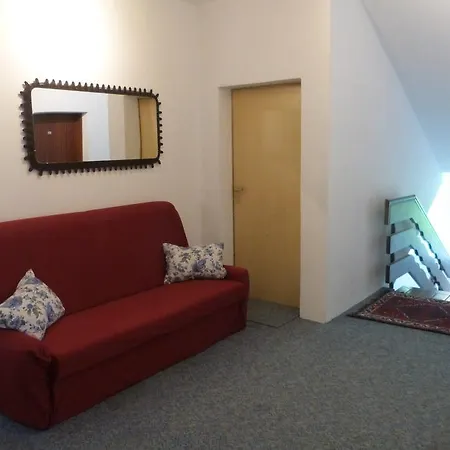 Konukevi Gasthof Wabitsch 2*
